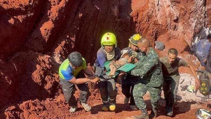 ထိုင်းမှာ ရေတွင်းပိုက်ထဲပြုတ်ကျတဲ့ မြန်မာကလေးငယ်ကို ထိုင်းနဲ့မြန်မာလူမှုအဖွဲ့တွေကယ်ဆယ်နိုင်ခဲ့