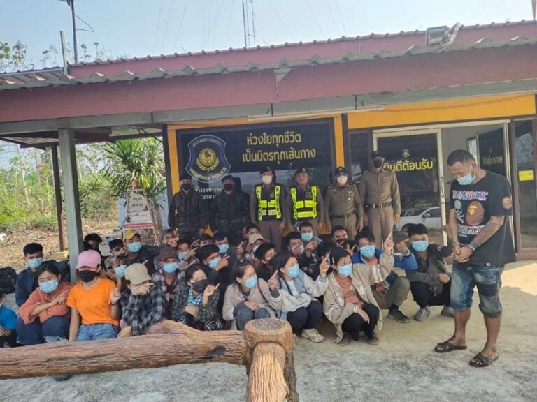 တရားမ၀င်မြန်မာလုပ်သား ၃၀ ဦး ထိုင်းနိုင်ငံမှာ ဖမ်းဆီးခံရ