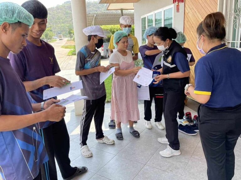ထိုင်းမှာ MoU ၄ နှစ်ပြည့် လာအို အလုပ်သမားများ ဇူလိုင်လ နောက်ဆုံးထား သက်တမ်း ပါမစ် လျှောက်ရမယ်
