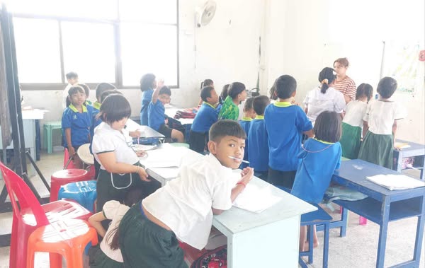 ထိုင်းတောင်ပိုင်း တံငါရွာက မြန်မာရွှေ့ပြောင်းကျောင်းမှာ ဆရာ၊ဆရာမ လိုအပ်မှုနဲ့ လစာငွေကြေးအခက်ခဲ ကြုံတွေ့နေရ